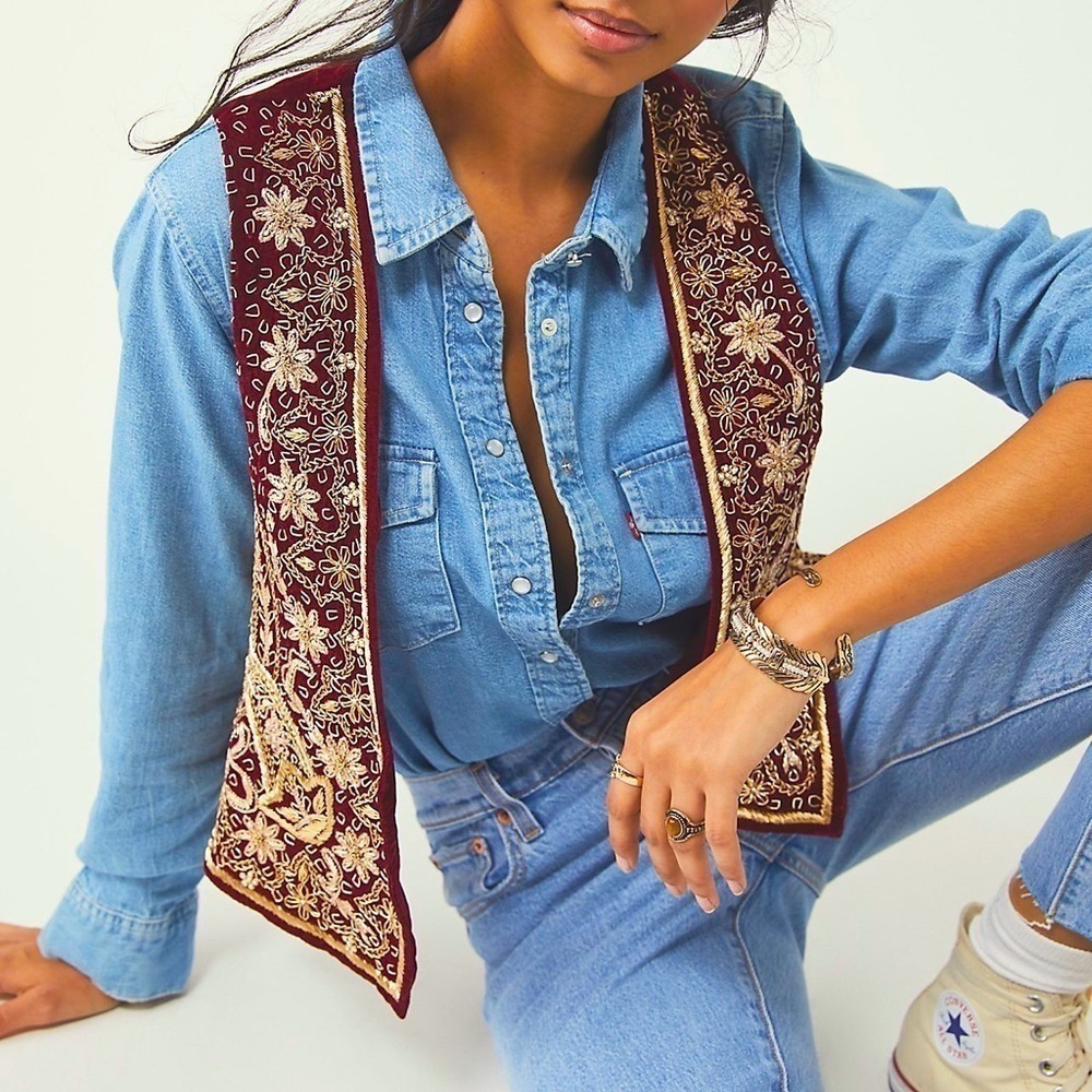 Free People Womens Xs Giselle Velvet Vest Burgundy Beaded Embellished Boho